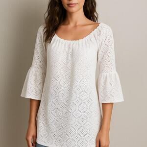 Club Z Collection Eyelet Lace Top (Women’s M) – White Boho Bell Sleeve